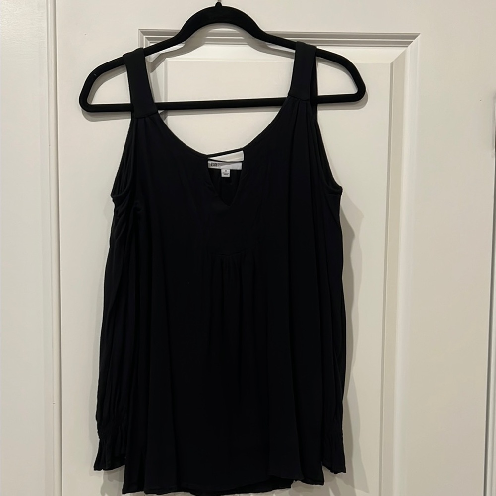 Black Sleeveless Women's Top